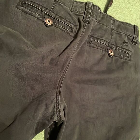 Aeropostale 32 waist navy shorts 10” inseam drawstring belt inside. Red accents - Picture 15 of 15